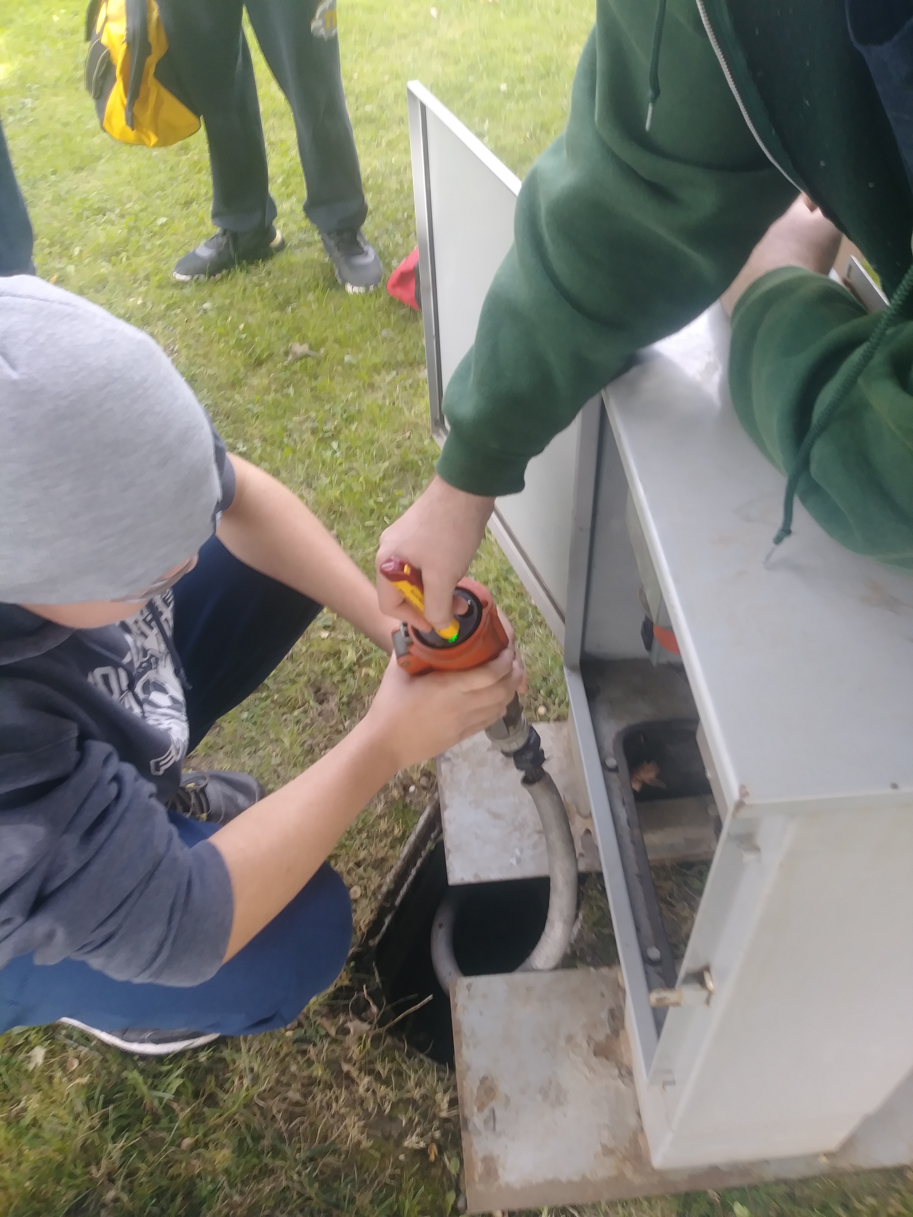 setup electrical connection hubs